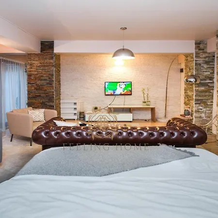 Feeling Apartment